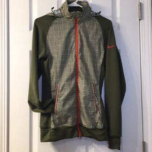 Nike Golf Sport Jacket With Tuck-away Hood